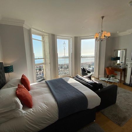 A Room With A View Hove Exteriér fotografie A bedroom at the hotel