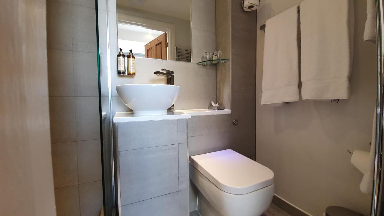 A Room With A View Hove Exteriér fotografie A wet room in a hotel