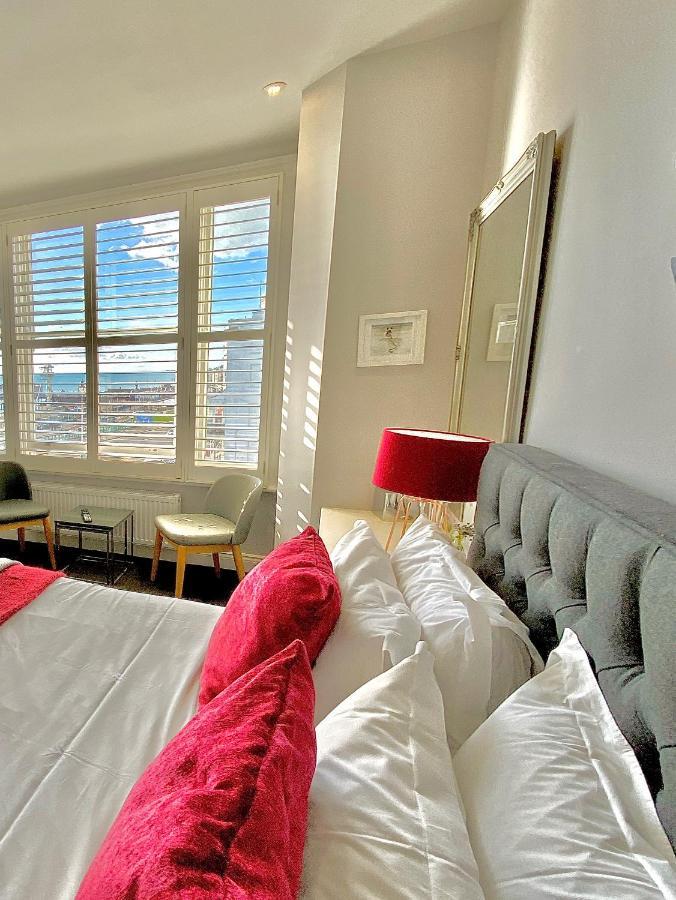 A Room With A View Hove Exteriér fotografie A bedroom at the Cape Heritage